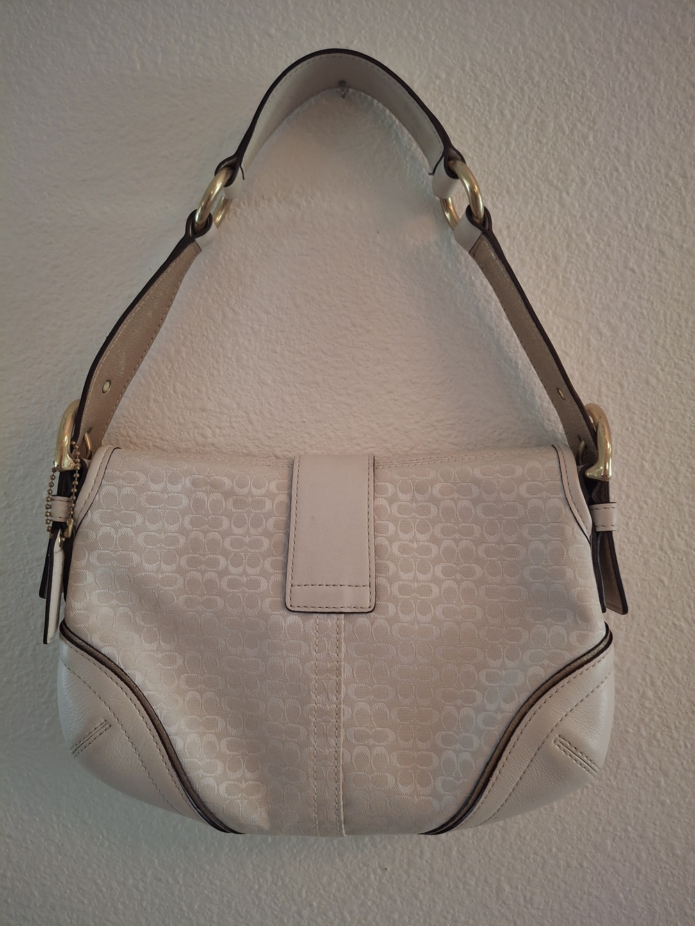 Vintage Y2K Coach Soho Shoulder Bag in Cream - Picture 4 of 12